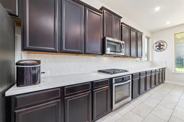 9410 Isabel Bay Lane, Cypress, TX 77433