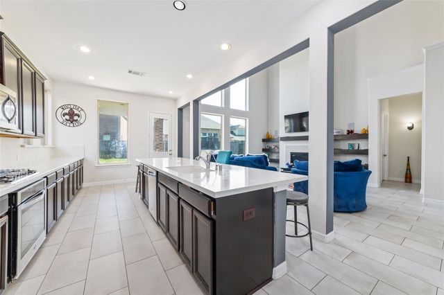 9410 Isabel Bay Lane, Cypress, TX 77433