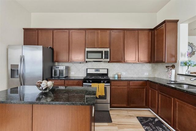 9412 Savannah Holly Drive, Houston, TX 77075