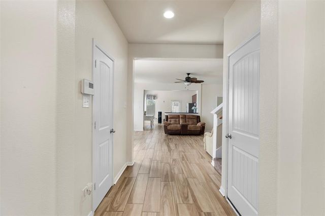 9412 Savannah Holly Drive, Houston, TX 77075