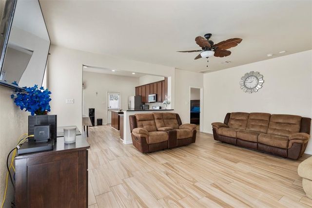 9412 Savannah Holly Drive, Houston, TX 77075