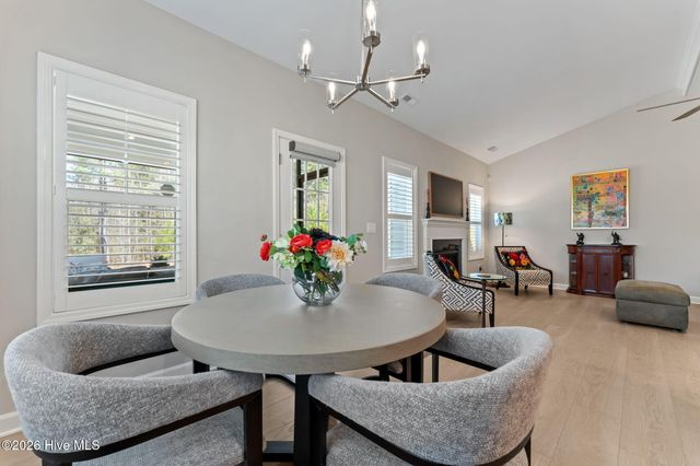 207 Rough Ridge Trail 13, Aberdeen, NC 28315