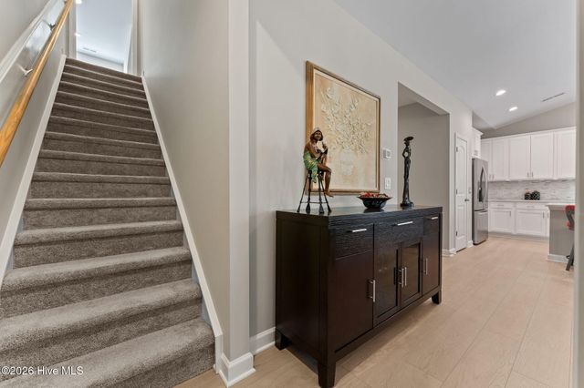 207 Rough Ridge Trail 13, Aberdeen, NC 28315