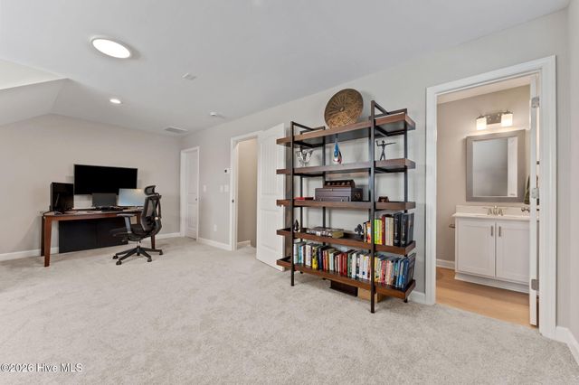 207 Rough Ridge Trail 13, Aberdeen, NC 28315