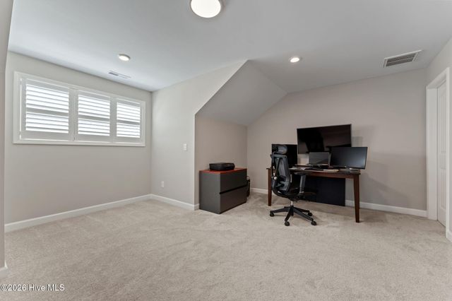 207 Rough Ridge Trail 13, Aberdeen, NC 28315