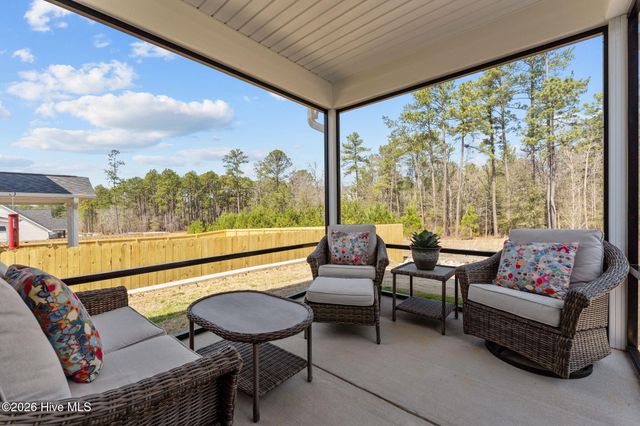 207 Rough Ridge Trail 13, Aberdeen, NC 28315