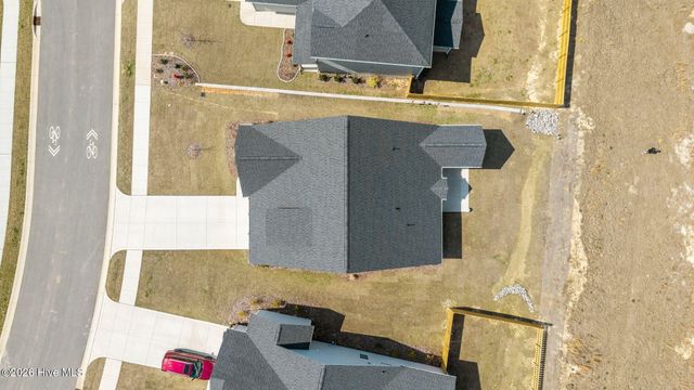 207 Rough Ridge Trail 13, Aberdeen, NC 28315