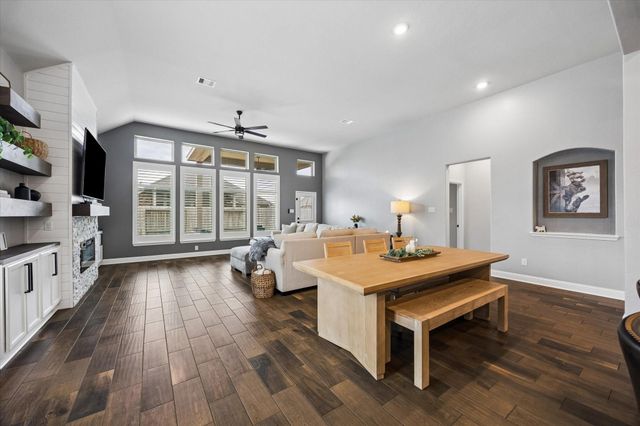 19102 Shoreside Terrace, Manvel, TX 77578