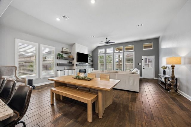 19102 Shoreside Terrace, Manvel, TX 77578