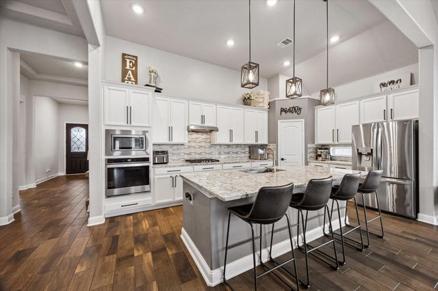 19102 Shoreside Terrace, Manvel, TX 77578