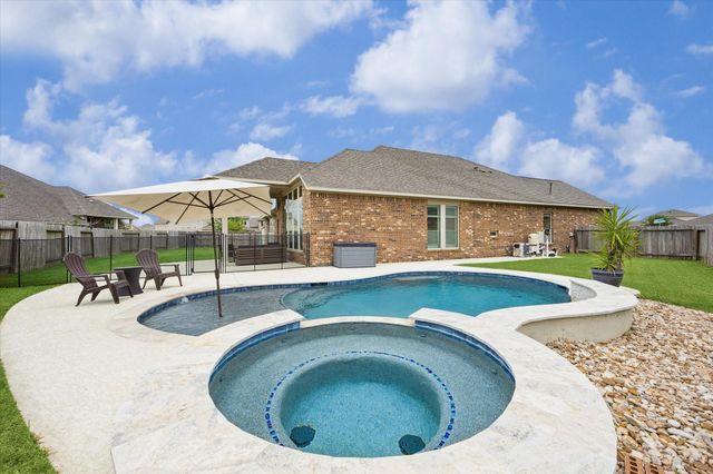 19102 Shoreside Terrace, Manvel, TX 77578