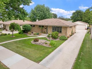 2821 S 18th STREET, Sheboygan, WI 53081