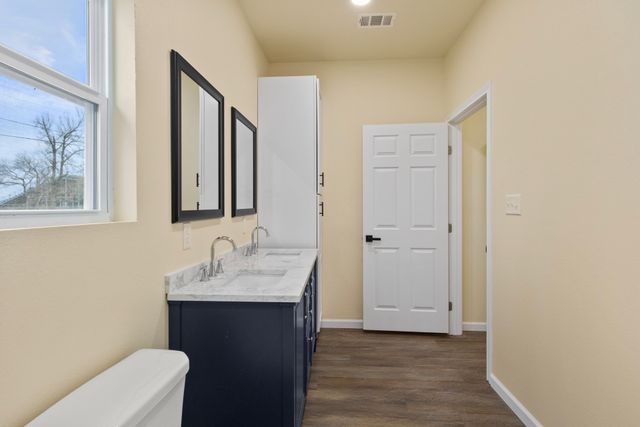 516 Elm Street, Pittsburg, TX 75686
