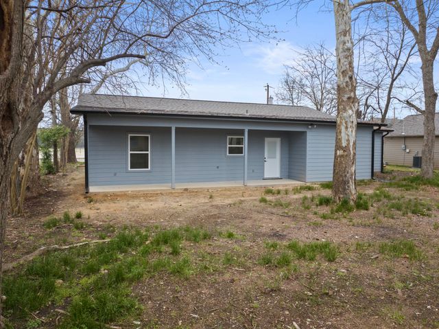 516 Elm Street, Pittsburg, TX 75686