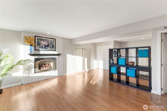 5737 Overlook Avenue NE, Tacoma, WA 98422