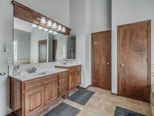 1004 Majestic Avenue, Yukon, OK 73099