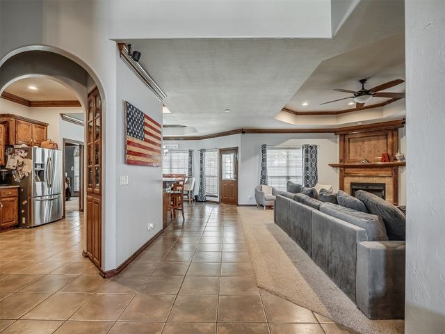 1004 Majestic Avenue, Yukon, OK 73099