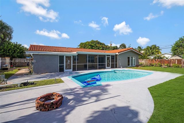 912 NE 9th Court, Pompano Beach, FL 33060