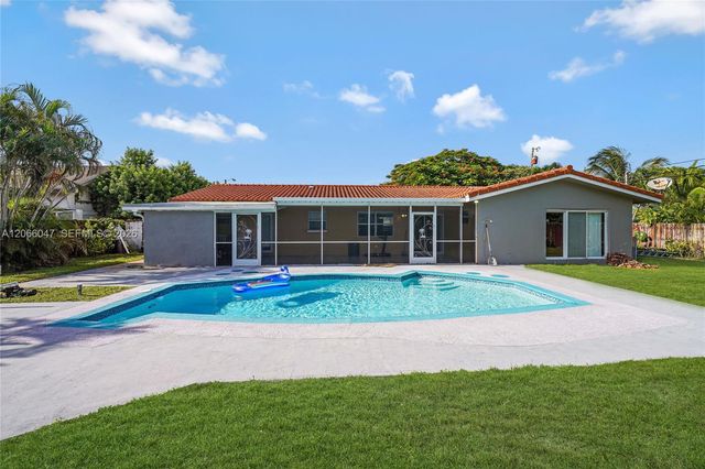 912 NE 9th Court, Pompano Beach, FL 33060