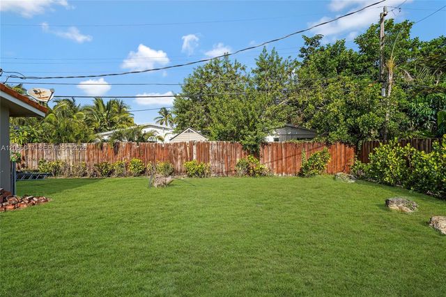 912 NE 9th Court, Pompano Beach, FL 33060