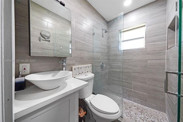 912 NE 9th Court, Pompano Beach, FL 33060