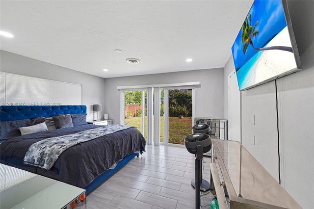 912 NE 9th Court, Pompano Beach, FL 33060