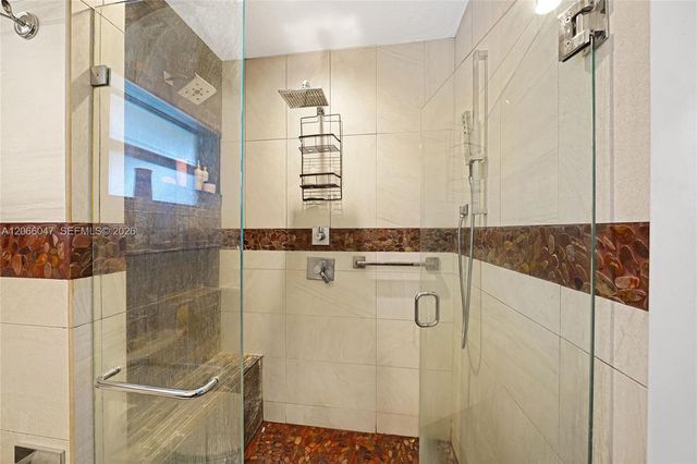 912 NE 9th Court, Pompano Beach, FL 33060