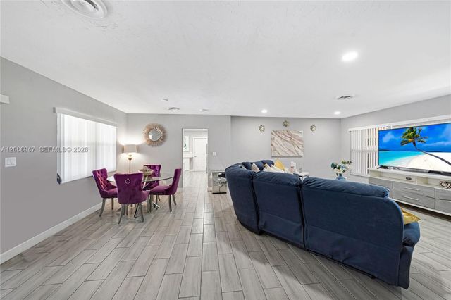 912 NE 9th Court, Pompano Beach, FL 33060