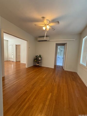 6713 Broadway, San Antonio, TX 78209
