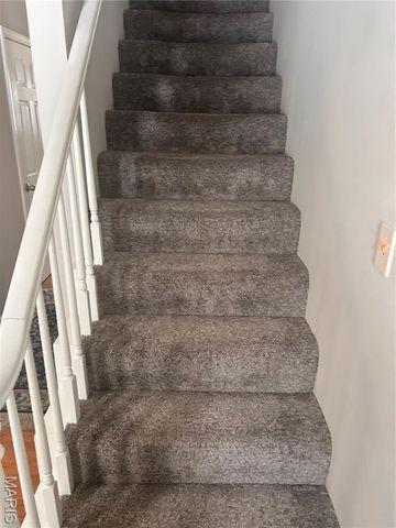 6805 Trois Court, Florissant, MO 63033