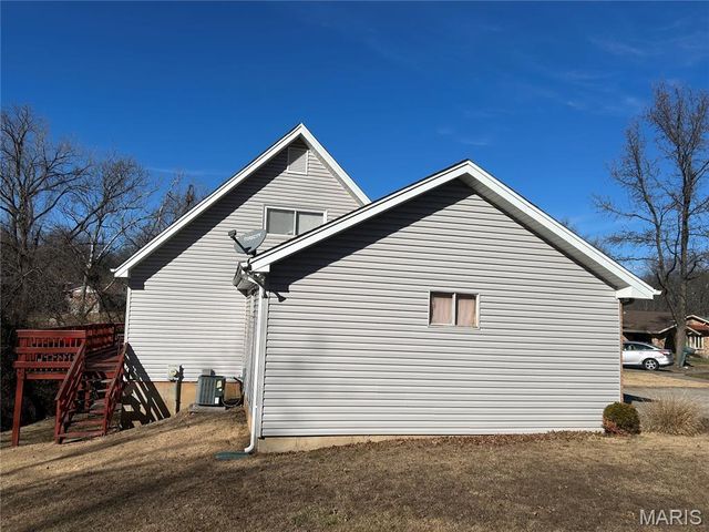 6805 Trois Court, Florissant, MO 63033