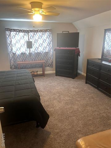 6805 Trois Court, Florissant, MO 63033