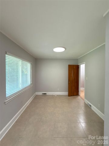 932 Hickory Nut Street, Charlotte, NC 28205