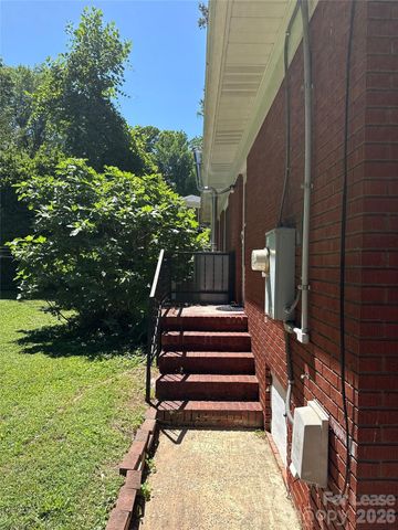 932 Hickory Nut Street, Charlotte, NC 28205