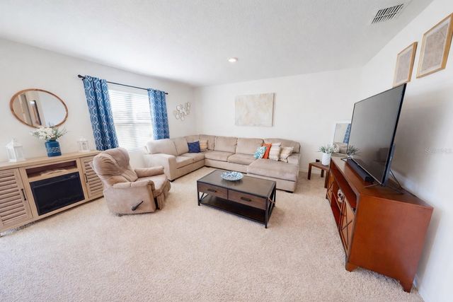 452 BURNHAM CIRCLE, Auburndale, FL 33823