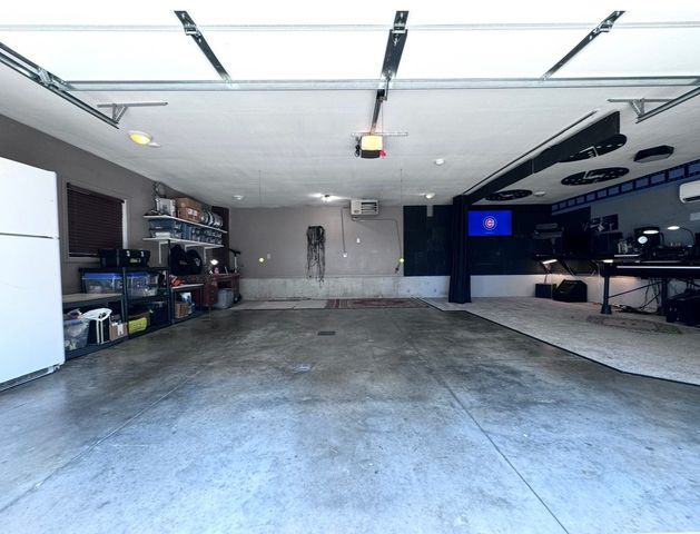 1715 7th Avenue, Belle Plaine, IA 52208