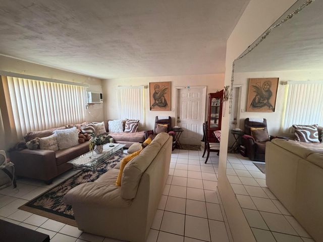 408 NW 16TH Avenue, Pompano Beach, FL 33069
