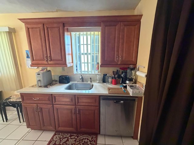 408 NW 16TH Avenue, Pompano Beach, FL 33069