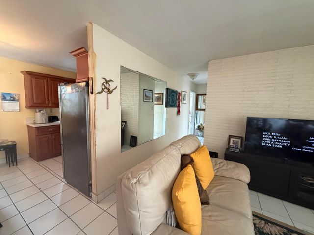 408 NW 16TH Avenue, Pompano Beach, FL 33069
