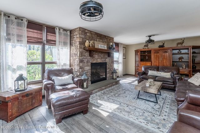 81 Union Center Road, Ulster Park, NY 12487