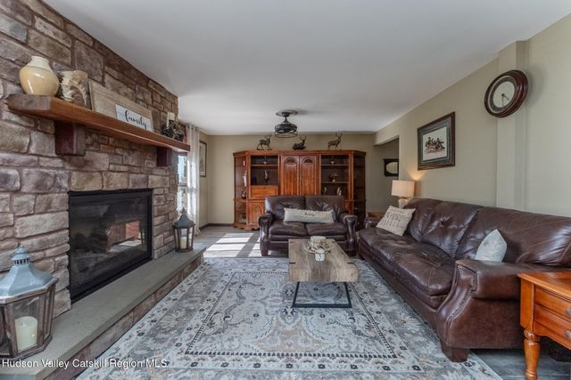 81 Union Center Road, Ulster Park, NY 12487