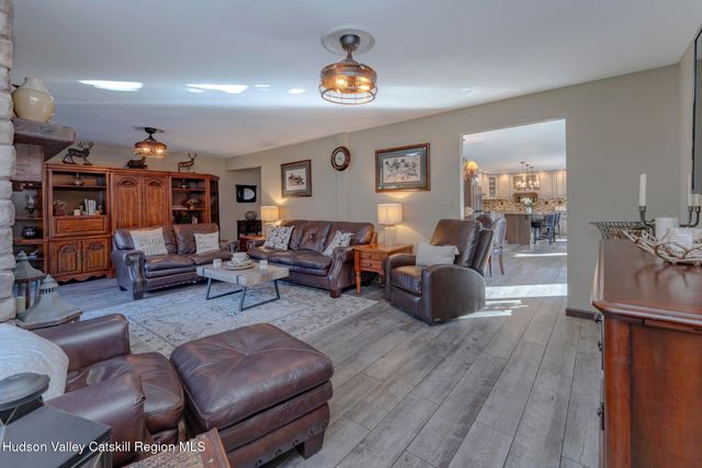 81 Union Center Road, Ulster Park, NY 12487