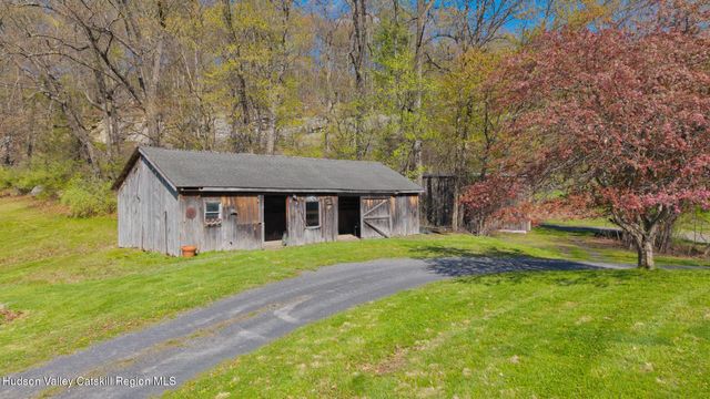 81 Union Center Road, Ulster Park, NY 12487