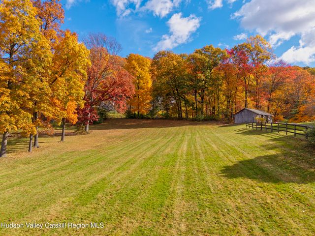 81 Union Center Road, Ulster Park, NY 12487