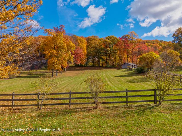 81 Union Center Road, Ulster Park, NY 12487