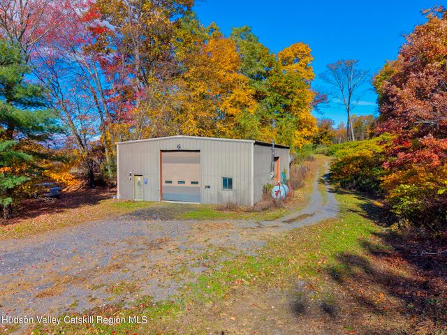 81 Union Center Road, Ulster Park, NY 12487