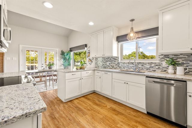 1910 Walsh DR, Round Rock, TX 78681