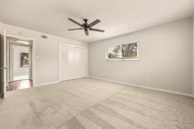 1910 Walsh DR, Round Rock, TX 78681