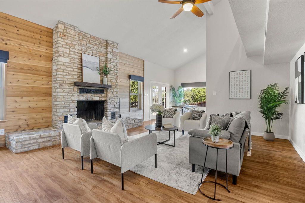 1910 Walsh DR, Round Rock, TX 78681