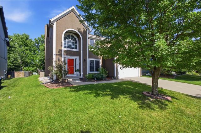 16289 S Lennox Street, Olathe, KS 66062